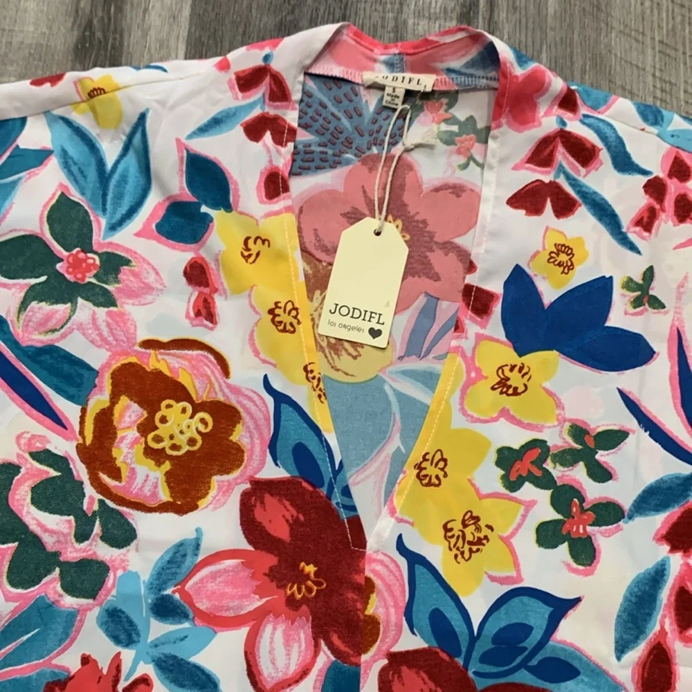 JODIFL Vibrant Pink Floral V-Neck Short Sleeve Oversized Flowy Top - SMALL - NWT - Picture 7 of 10